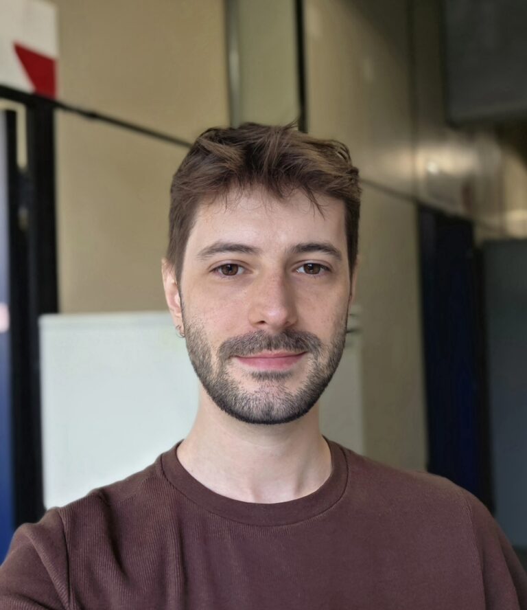 I am a PhD student investigating the biological mechanisms underlying ageing. My research focuses on the role of taurine in ageing and age-related diseases, particularly its impact on immune cell function and metabolism. My project aims to uncover how changes in taurine regulation, studied using both cell- and animal-based models of immune system ageing alongside gene editing approaches, influence cellular health and contribute to healthy ageing.